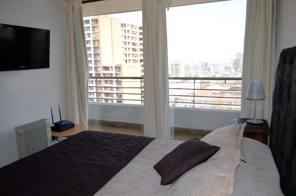 Apartamentos Capital سانتياغو الغرفة الصورة